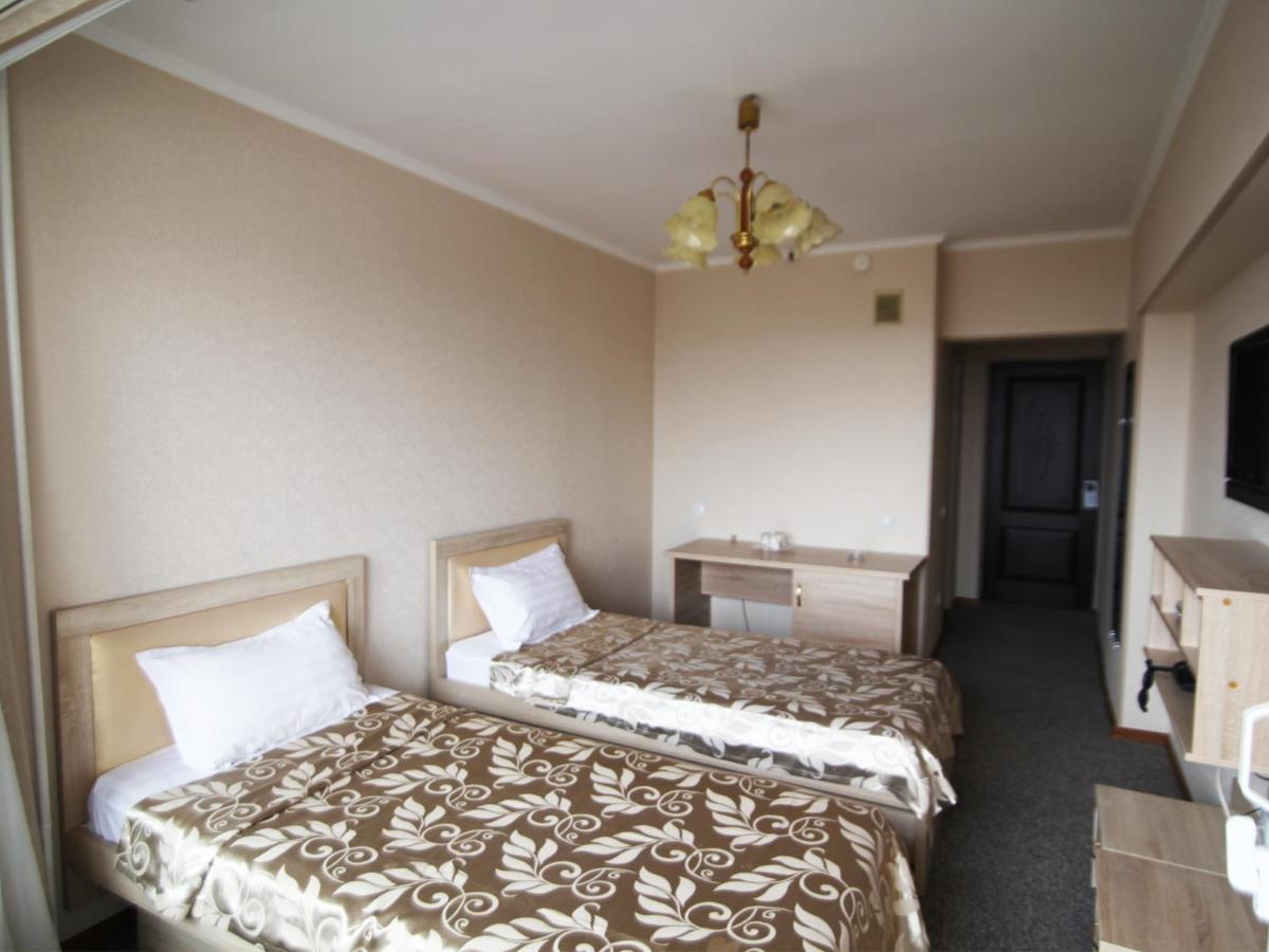 Seven Hotel Biškek Exteriér fotografie