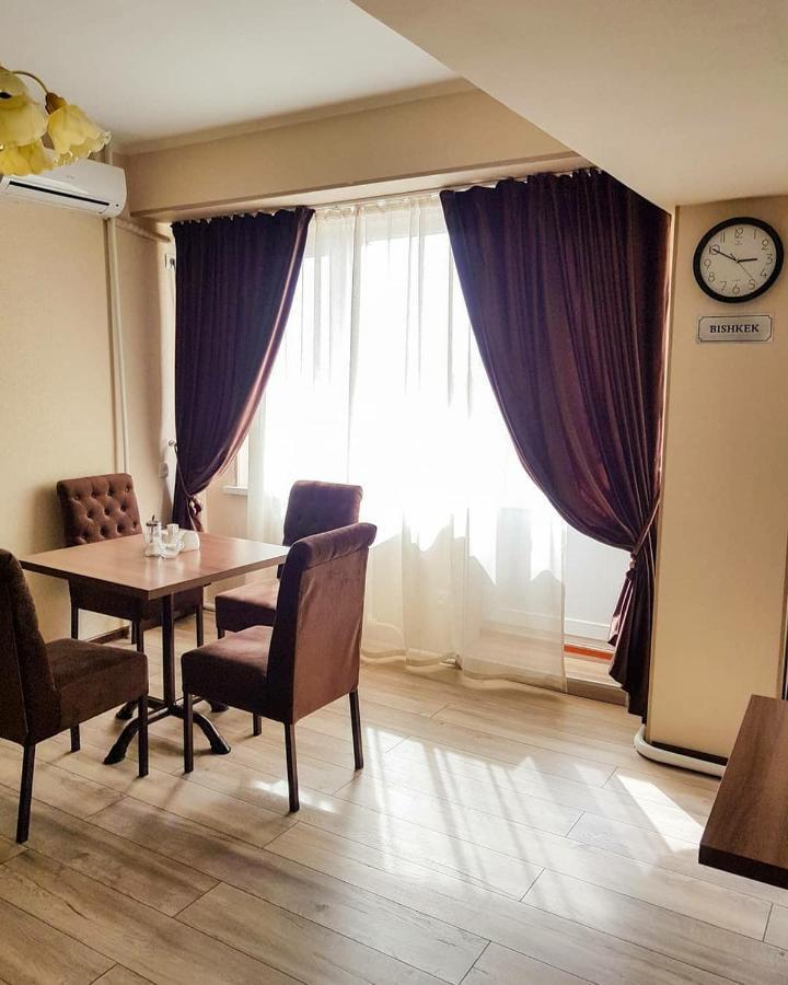 Seven Hotel Biškek Exteriér fotografie